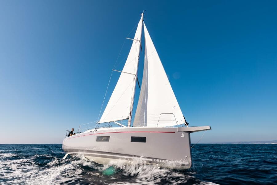 2026 Oceanis 34.1