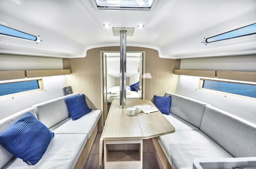 2026 Oceanis 34.1