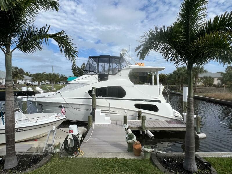 2002 Silverton 39 Motor Yacht