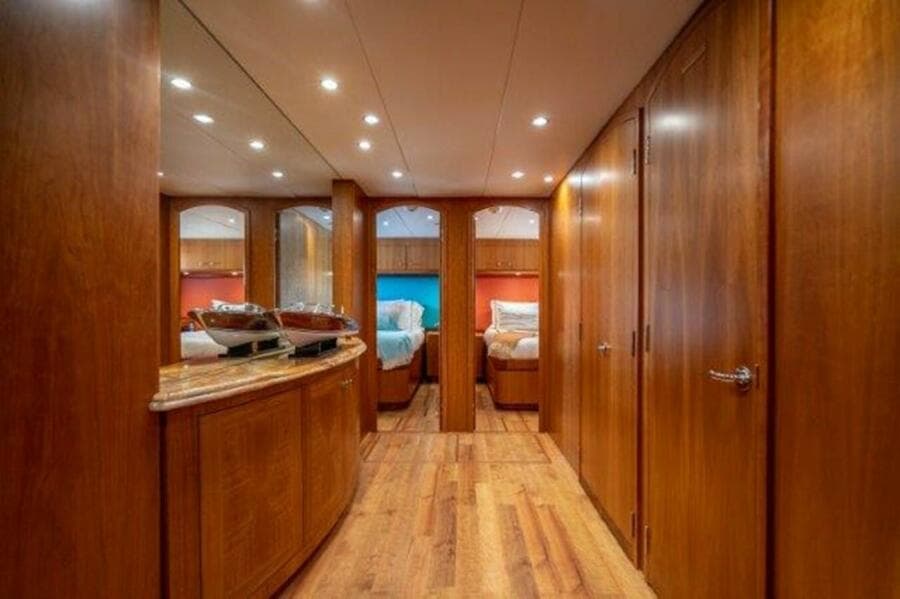Lower Deck Guest Foyer
