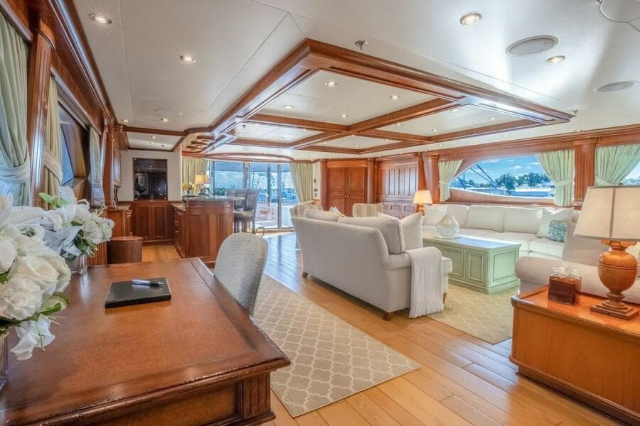 Bridge Deck Skylounge