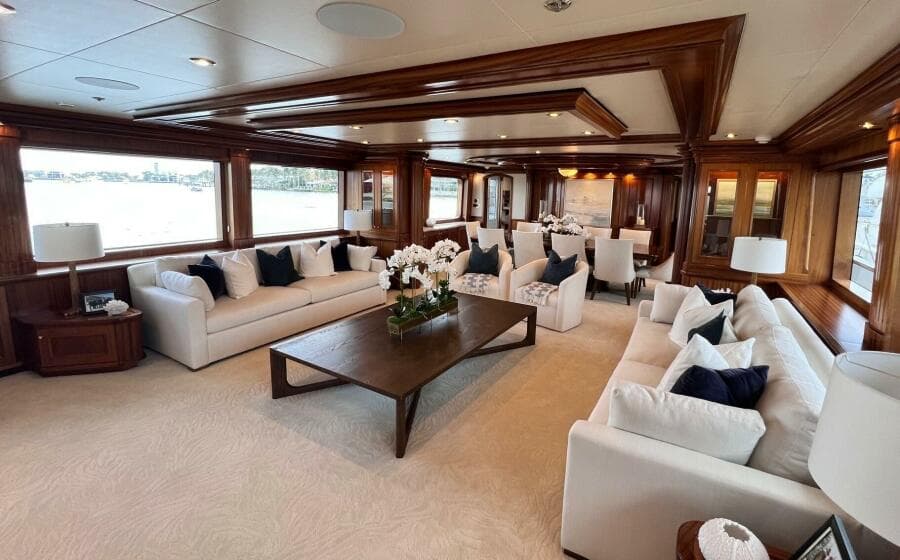 Main Deck Salon 