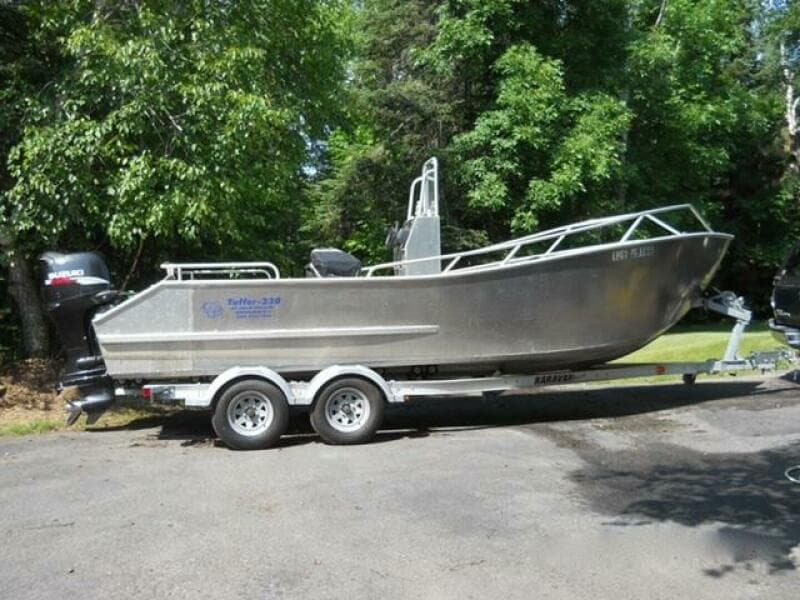 2005 Custom Tuffer 230