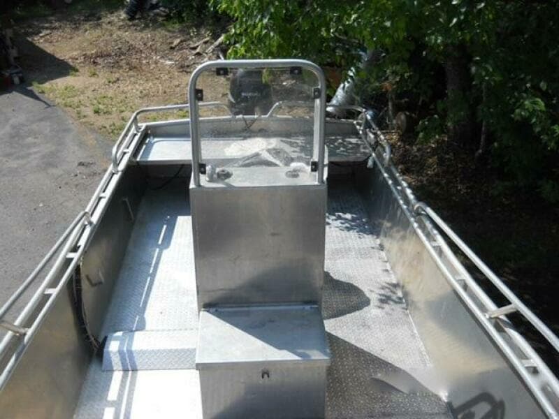 2005 Custom Tuffer 230