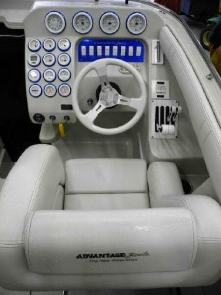 2002 Advantage 