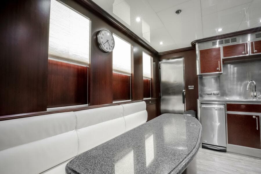 2009 Horizon Model Tri-Deck