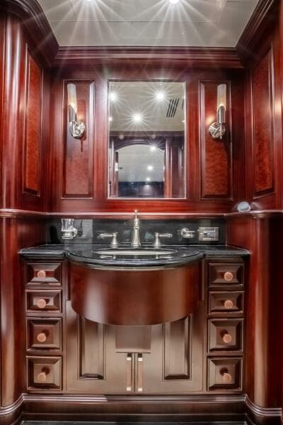 2009 Horizon Model Tri-Deck
