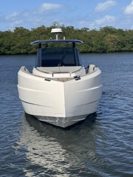 2023 Astondoa 377 Coupe Outboard