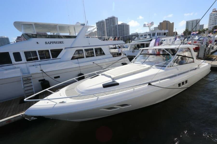 2019 Intrepid 475 Sport Yacht