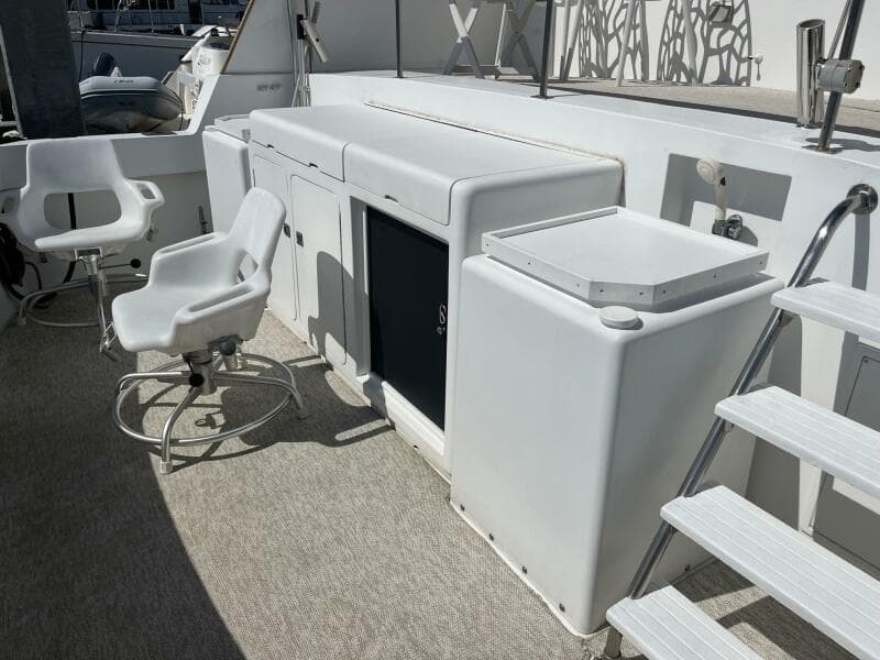 1986 Hatteras 70' Cockpit Motor Yacht