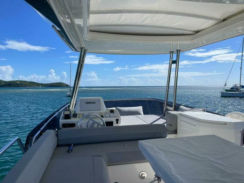 2016 Ferretti Yachts 550