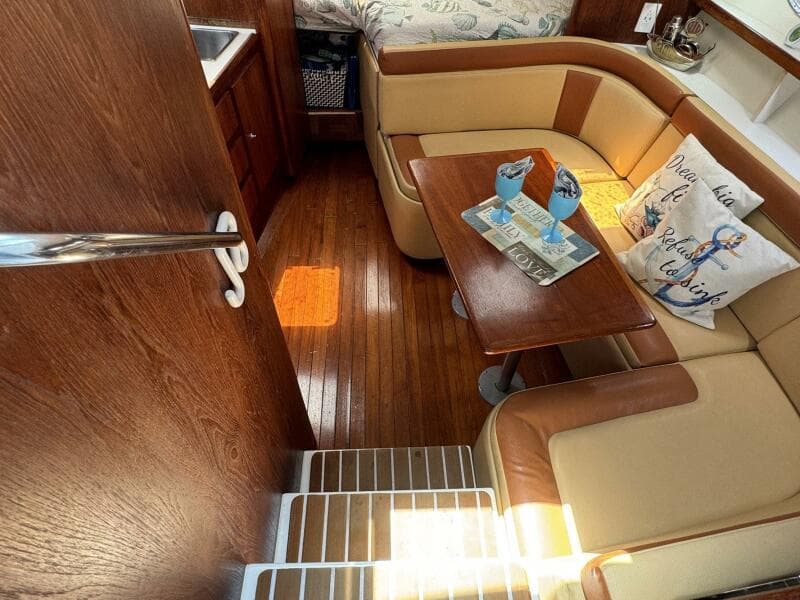 2000 Tiara Yachts 3100 Open