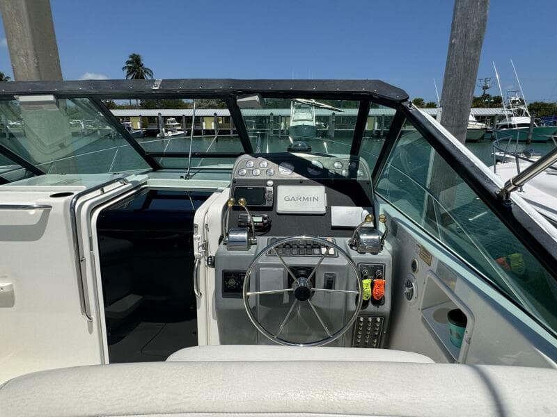2000 Tiara Yachts 3100 Open