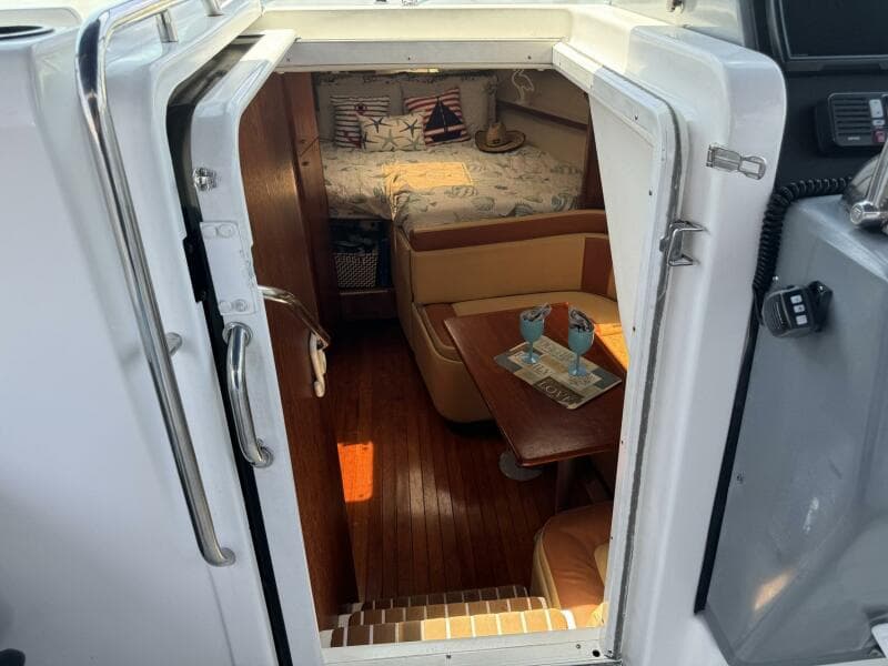 2000 Tiara Yachts 3100 Open