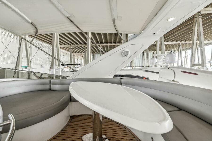 2005 Azimut 55 flybridge