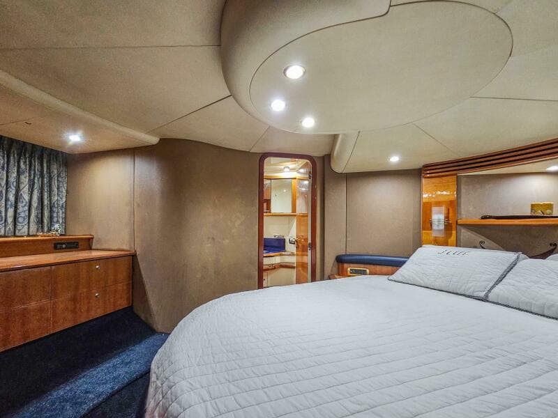2005 Azimut 55 flybridge
