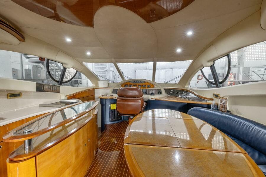 2005 Azimut 55 flybridge