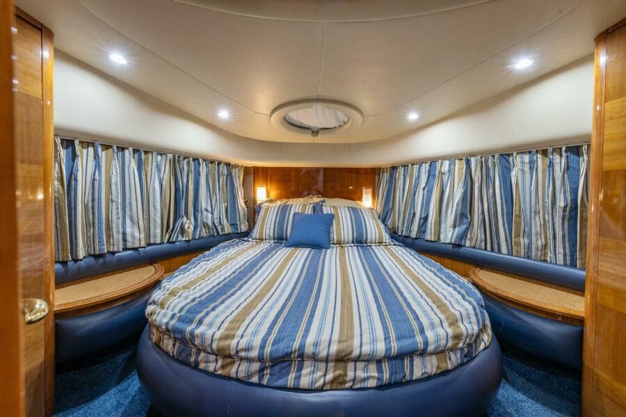 2005 Azimut 55 flybridge