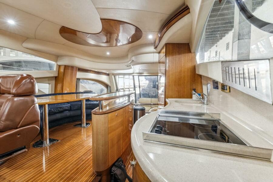 2005 Azimut 55 flybridge