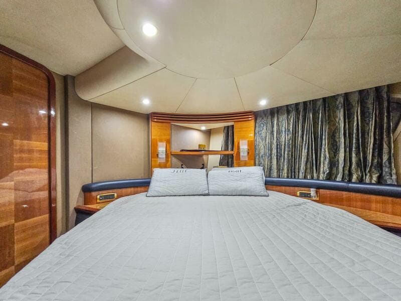 2005 Azimut 55 flybridge