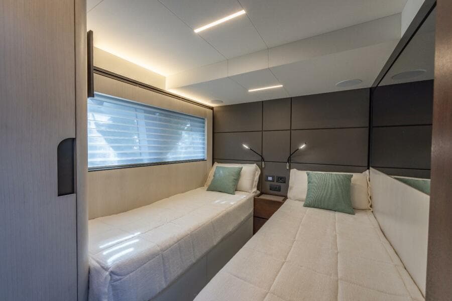 2024 Astondoa 66 Flybridge