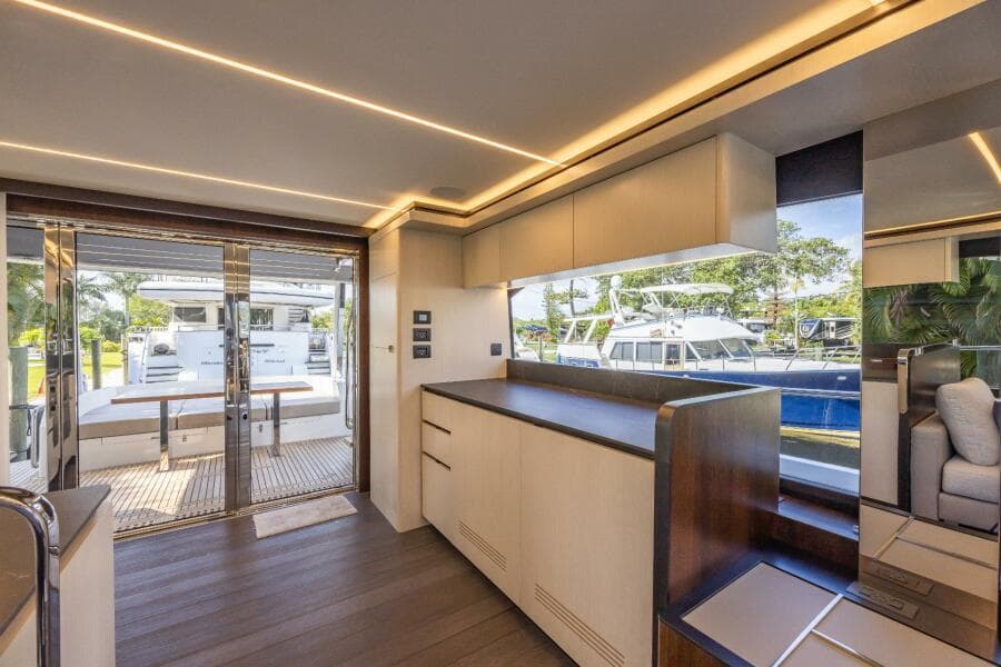 2024 Astondoa 66 Flybridge