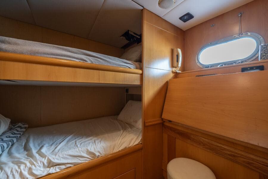 2001 Grand Harbour 76