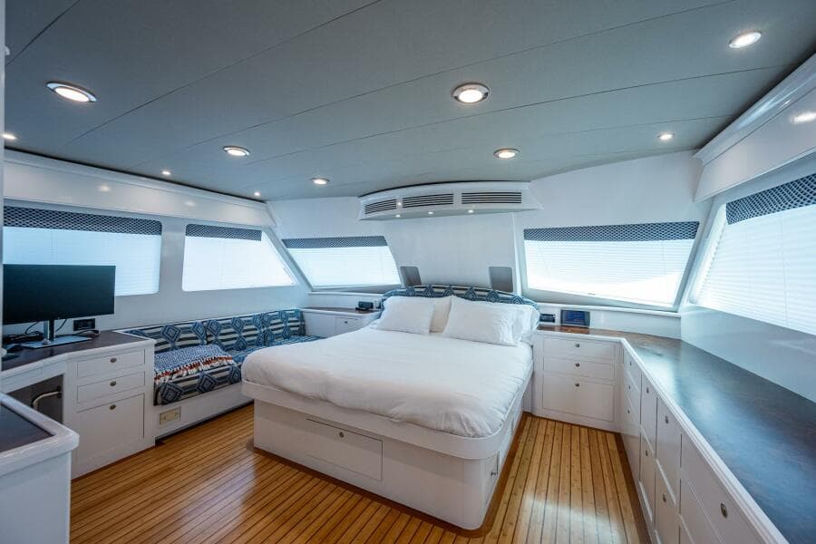 2013 Marlow Explorer Enclosed Bridge (CB)
