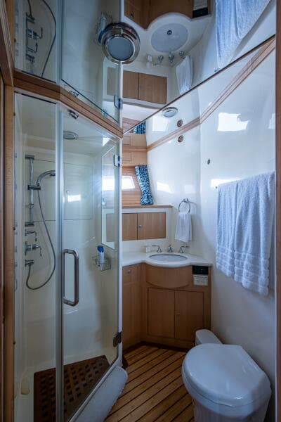 2013 Marlow Explorer Enclosed Bridge (CB)