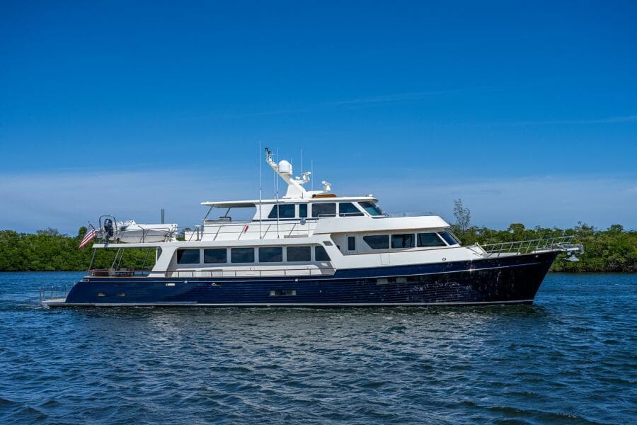 2013 Marlow Explorer Enclosed Bridge (CB)