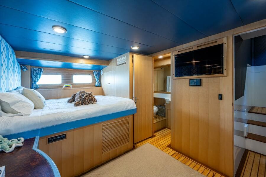 2013 Marlow Explorer Enclosed Bridge (CB)