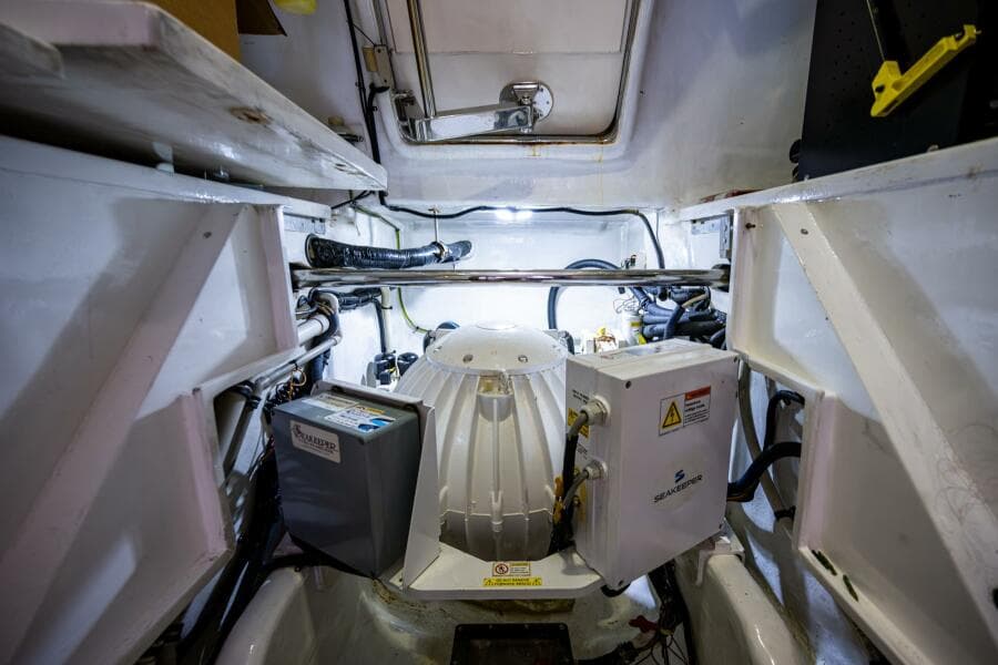 2013 Marlow Explorer Enclosed Bridge (CB)
