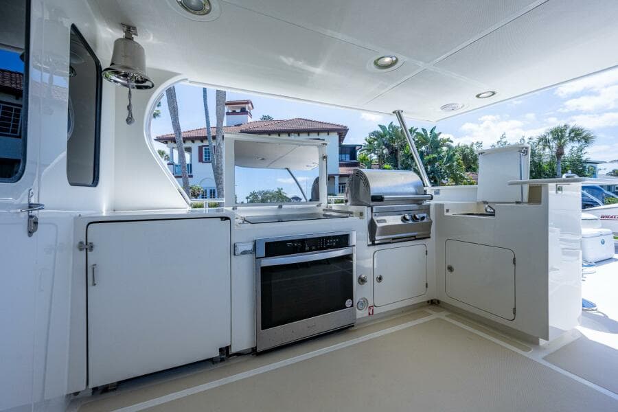 2013 Marlow Explorer Enclosed Bridge (CB)