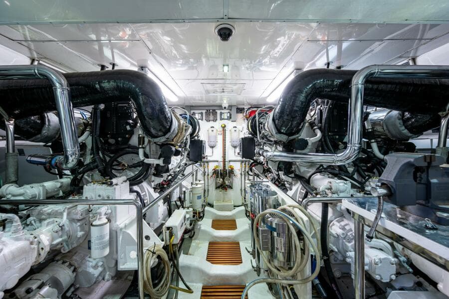 2013 Marlow Explorer Enclosed Bridge (CB)