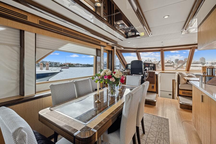 2010 Ocean Alexander 83