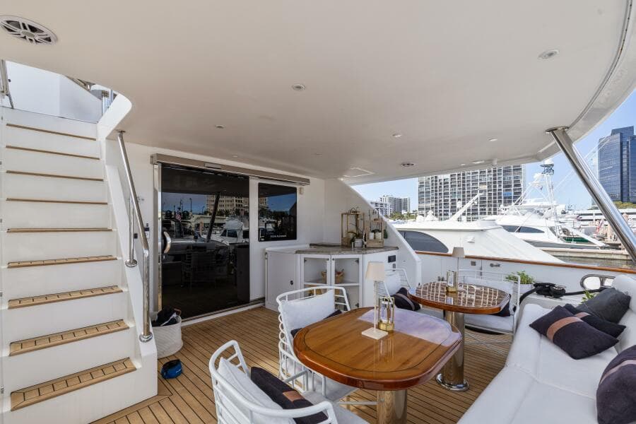 2010 Ocean Alexander 83