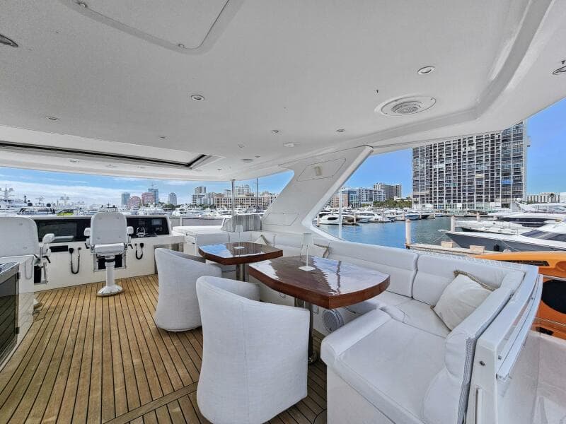 2010 Ocean Alexander 83