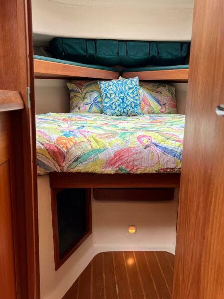 2000 Mainship Pilot 34