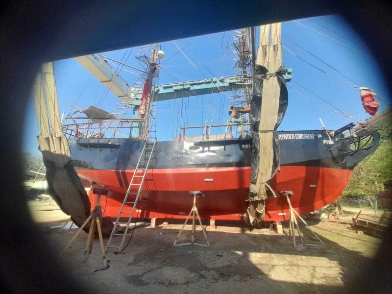 2000 Schooner Brigantine