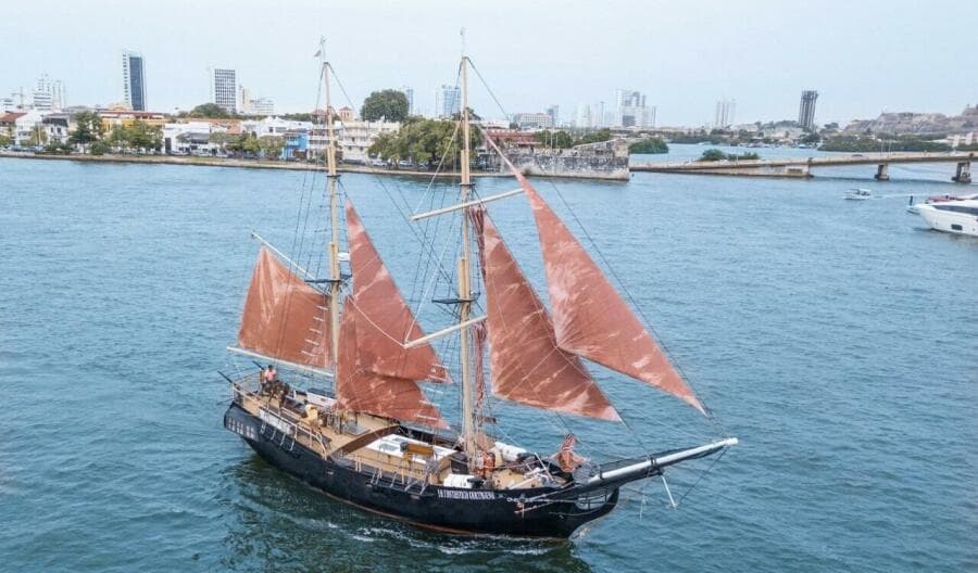 2000 Schooner Brigantine