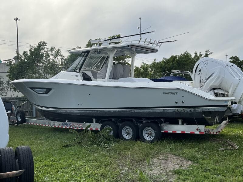 2021 Pursuit S378