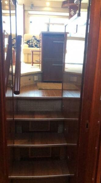 2009 Riviera 47 Enclosed Flybridge Series II