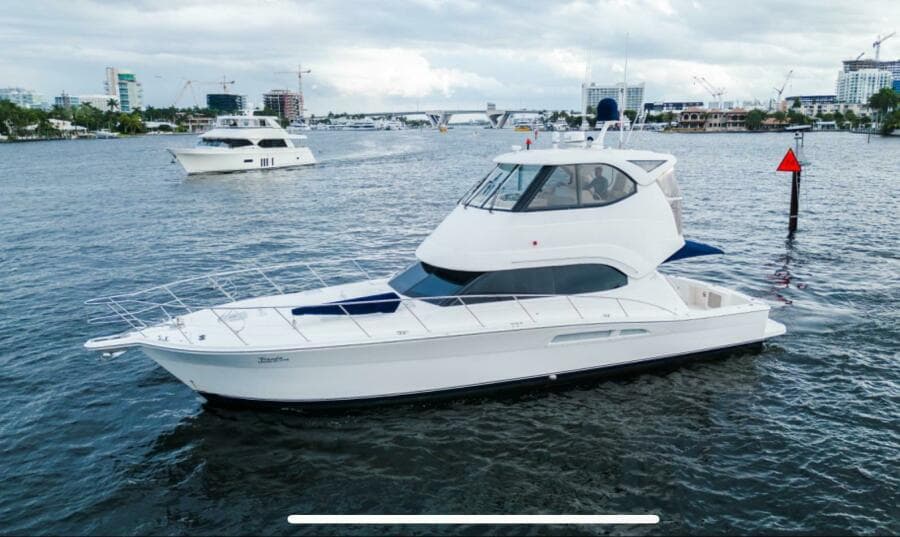 2009 Riviera 47 Enclosed Flybridge Series II