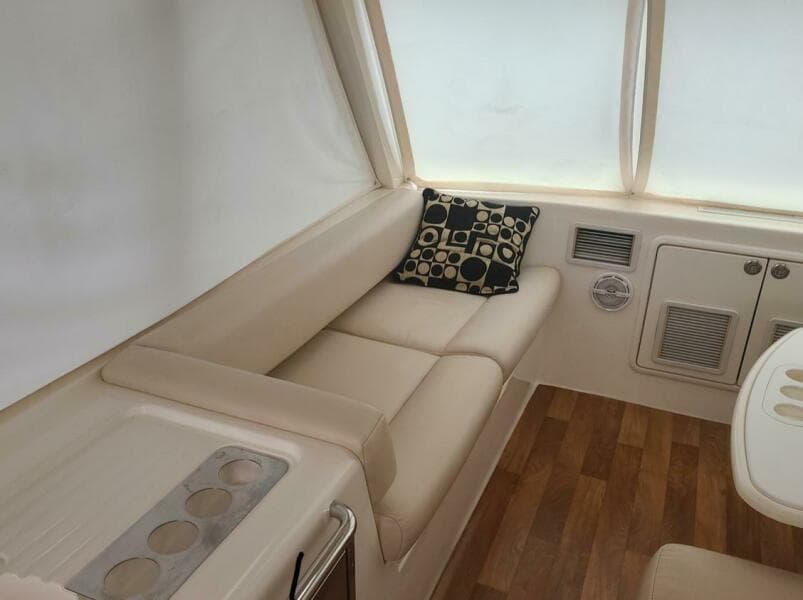 2009 Riviera 47 Enclosed Flybridge Series II