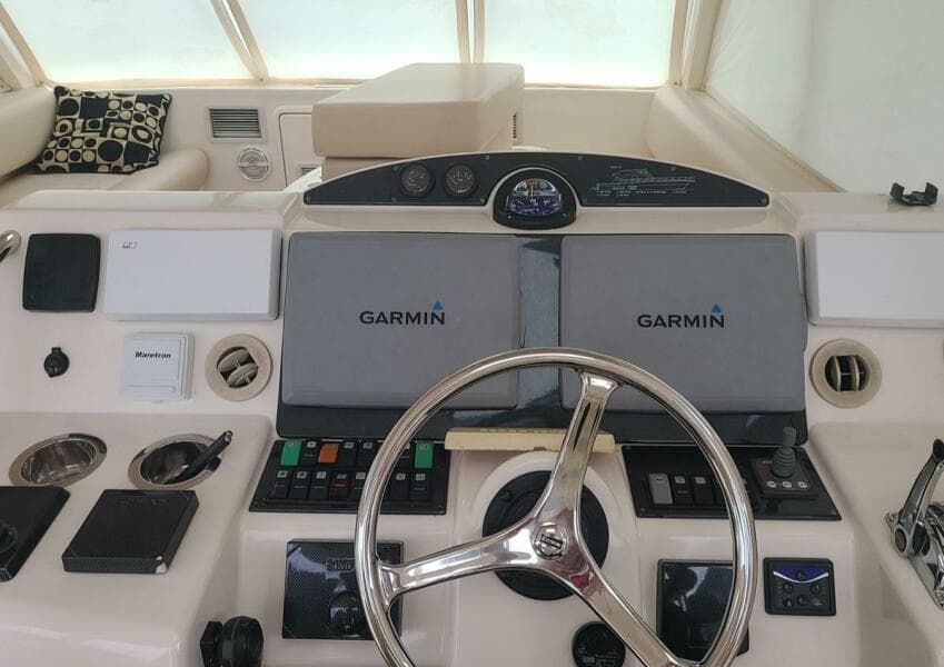 2009 Riviera 47 Enclosed Flybridge Series II