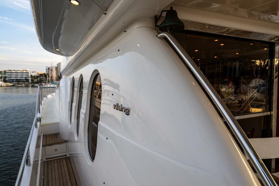2002 Viking Princess 72 Princess Yacht