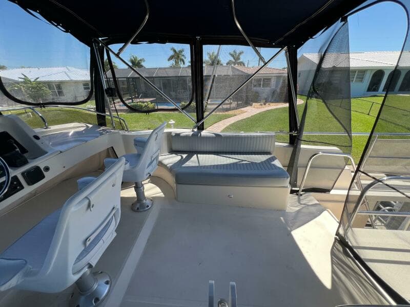 2005 Mainship 34