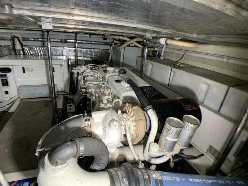 2006 Carver 56 Voyager