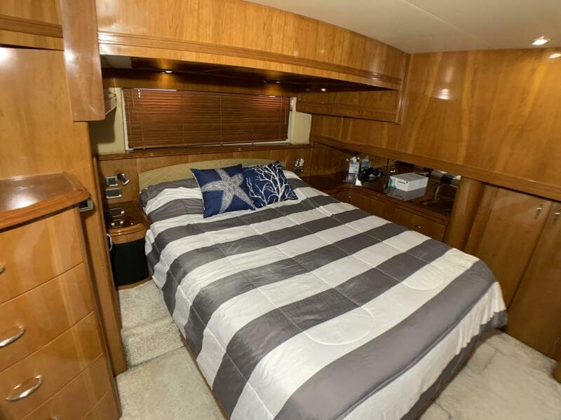 2006 Carver 56 Voyager