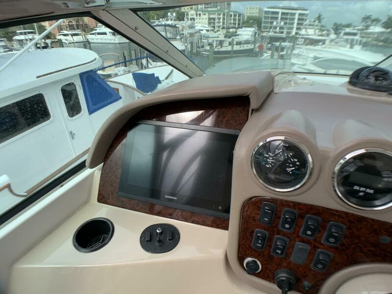 2006 Carver 56 Voyager